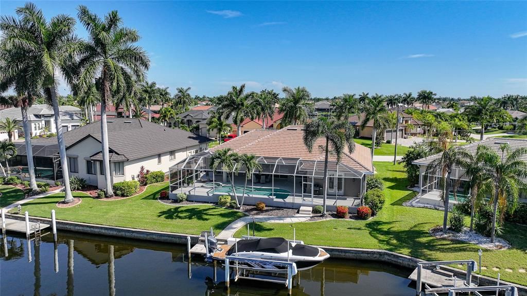 En Venta: $965,000 (3 camas, 2 baños, 2235 Pies cuadrados)