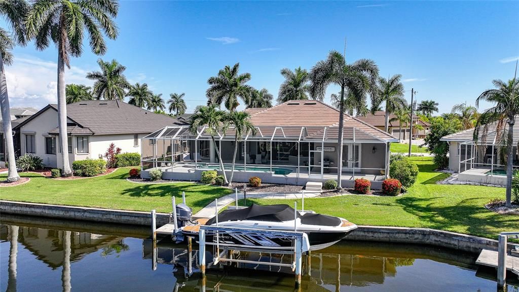 En Venta: $965,000 (3 camas, 2 baños, 2235 Pies cuadrados)