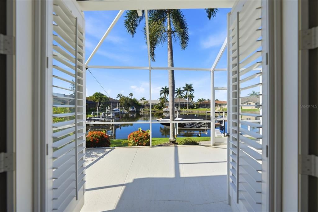 En Venta: $965,000 (3 camas, 2 baños, 2235 Pies cuadrados)