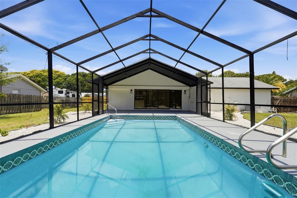 For Sale: $499,900 (3 beds, 2 baths, 1325 Square Feet)