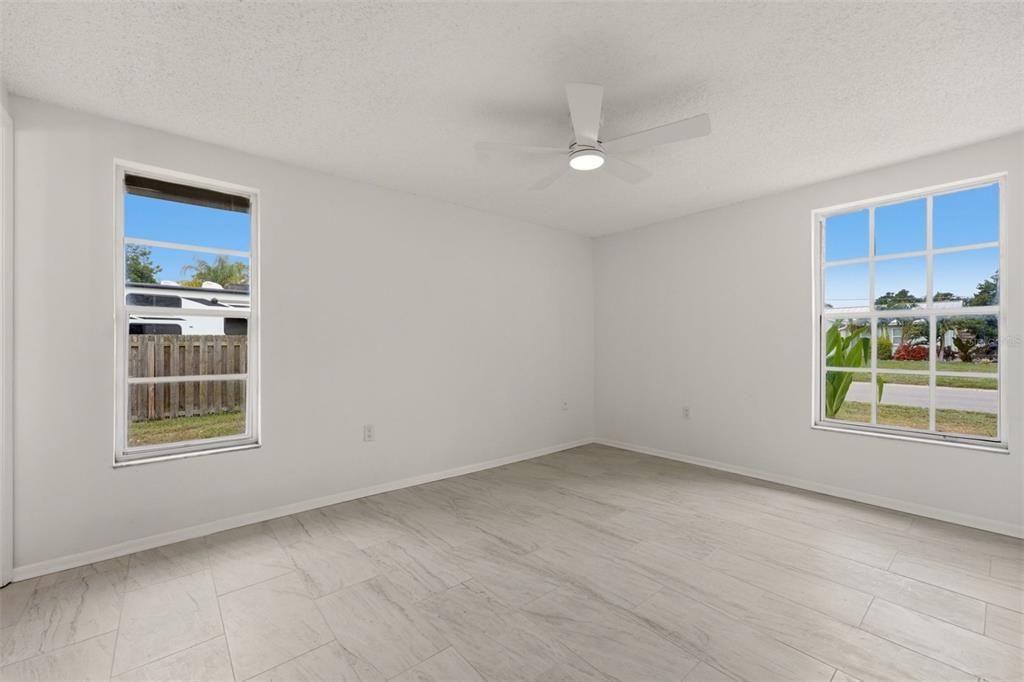 For Sale: $499,900 (3 beds, 2 baths, 1325 Square Feet)