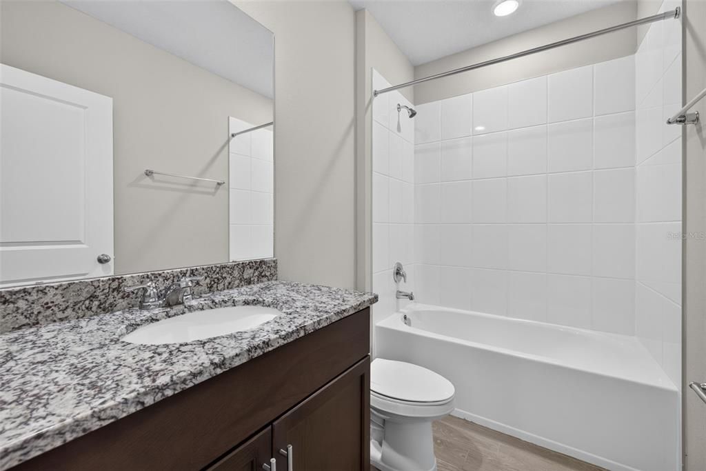 На продажу: $314,900 (3 спален, 2 ванн, 1506 Квадратных фут)