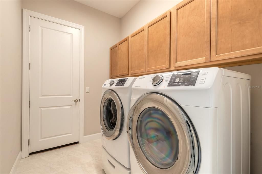 En Venta: $619,900 (3 camas, 2 baños, 2148 Pies cuadrados)