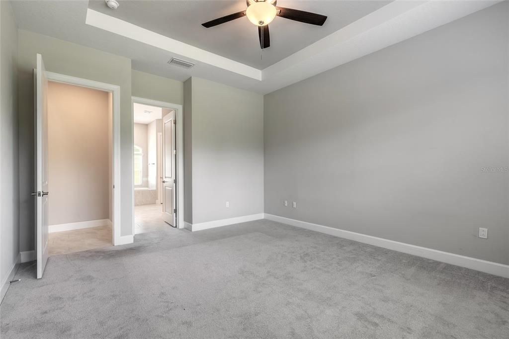 En Venta: $619,900 (3 camas, 2 baños, 2148 Pies cuadrados)