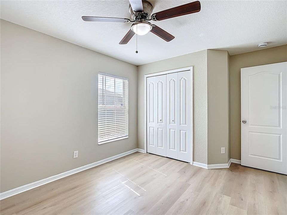 For Sale: $335,000 (3 beds, 2 baths, 1722 Square Feet)