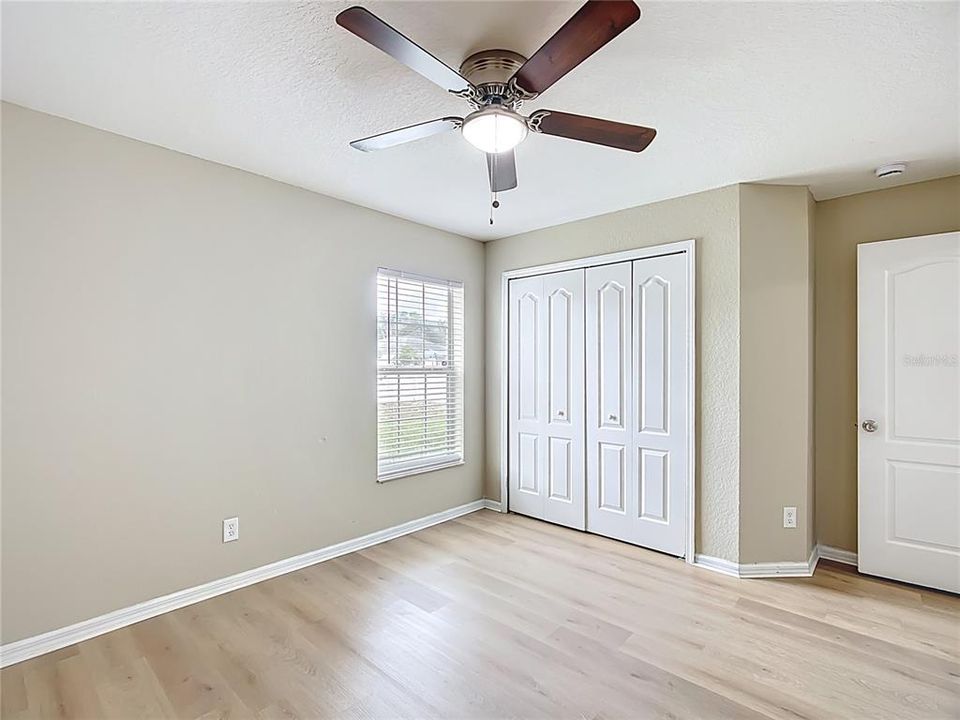 For Sale: $335,000 (3 beds, 2 baths, 1722 Square Feet)