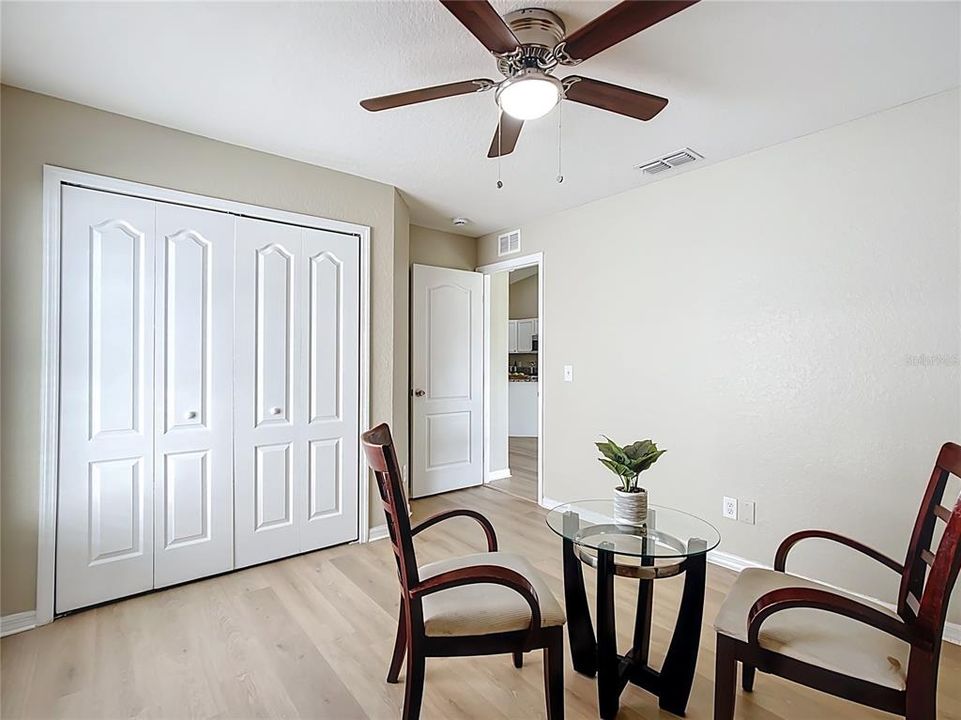 For Sale: $335,000 (3 beds, 2 baths, 1722 Square Feet)