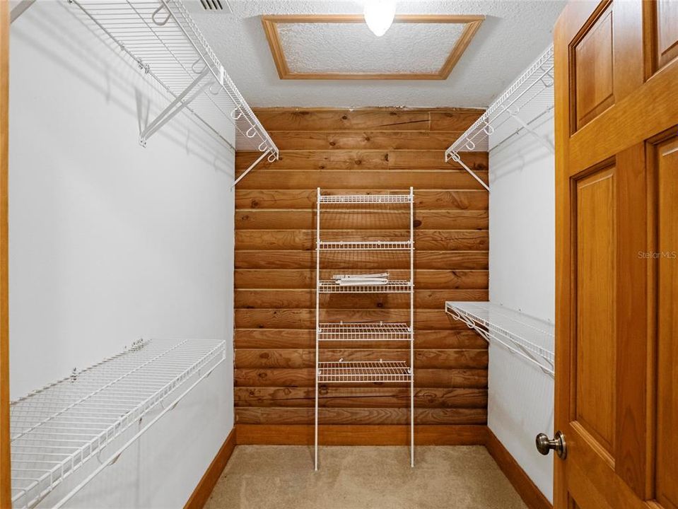 En Venta: $785,000 (3 camas, 2 baños, 1904 Pies cuadrados)
