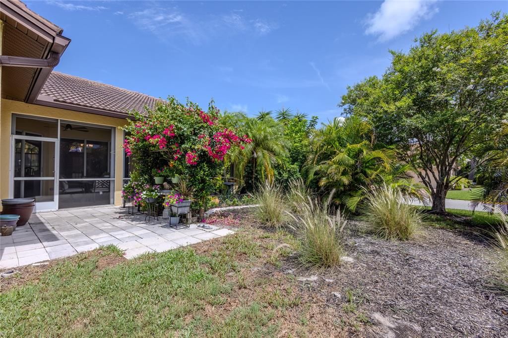 For Sale: $525,000 (3 beds, 2 baths, 1871 Square Feet)
