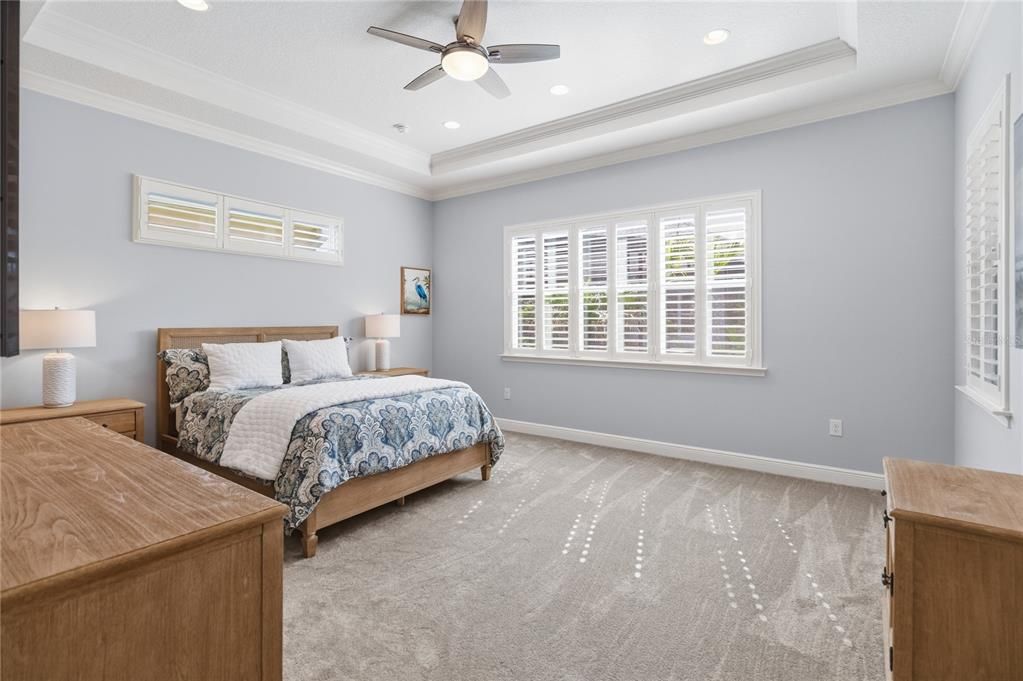 For Sale: $499,900 (3 beds, 3 baths, 2365 Square Feet)