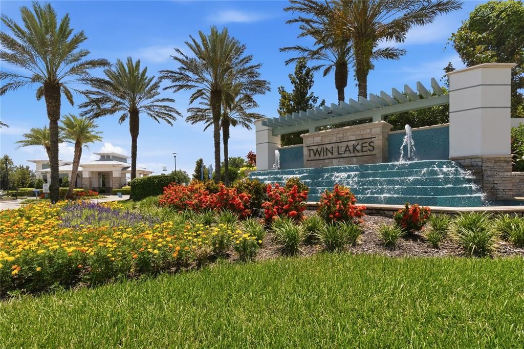 For Sale: $499,900 (3 beds, 3 baths, 2365 Square Feet)