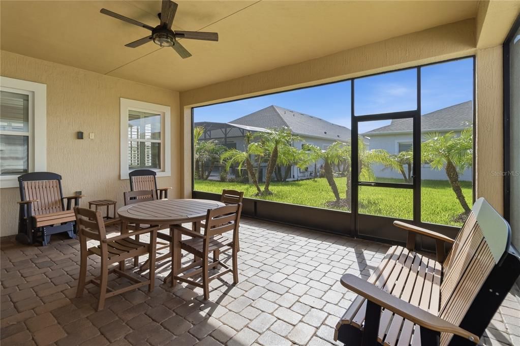 For Sale: $499,900 (3 beds, 3 baths, 2365 Square Feet)