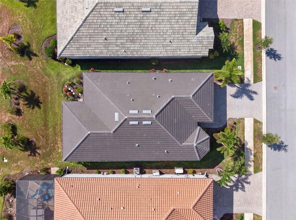 На продажу: $583,900 (2 спален, 2 ванн, 1704 Квадратных фут)