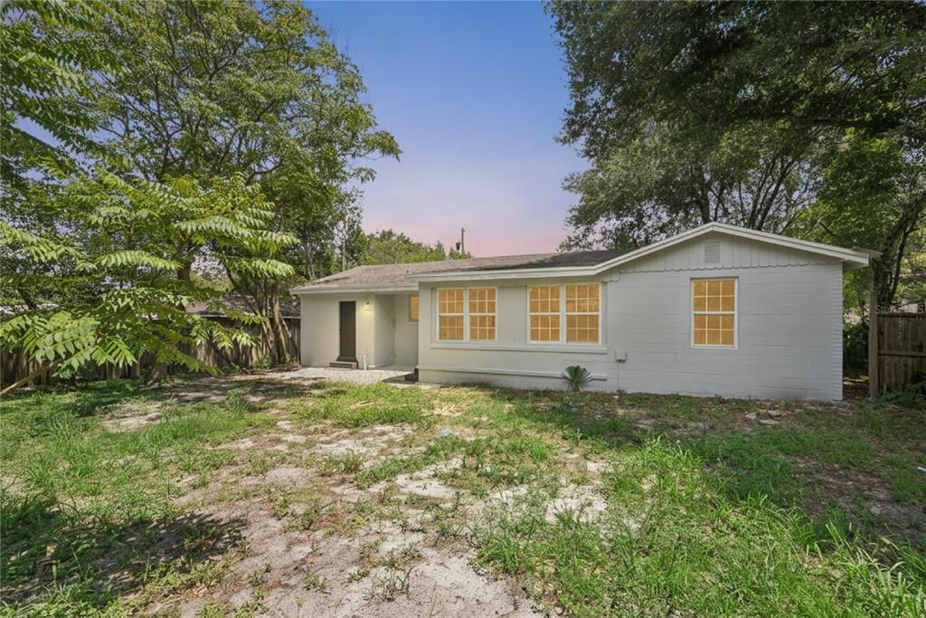 For Sale: $315,000 (3 beds, 1 baths, 1488 Square Feet)