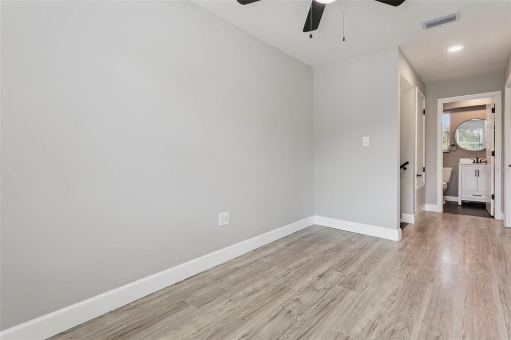 En Venta: $369,900 (3 camas, 2 baños, 1328 Pies cuadrados)
