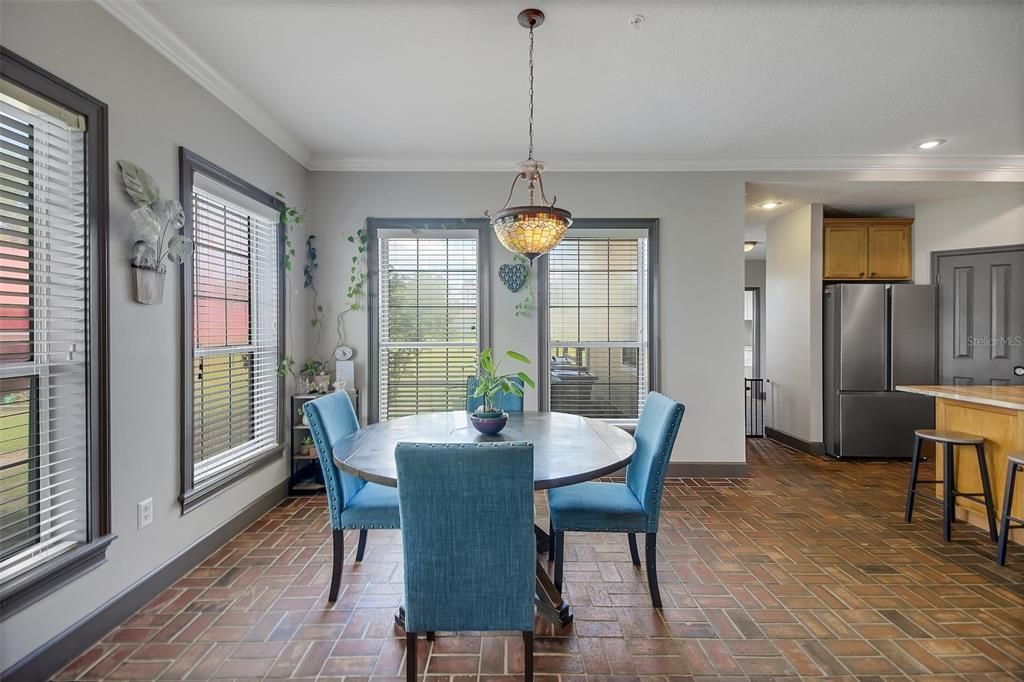 For Sale: $969,000 (3 beds, 2 baths, 2834 Square Feet)