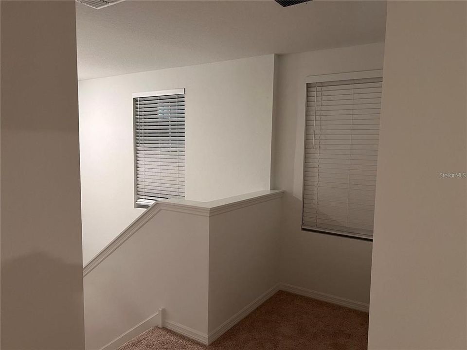 Activo con contrato: $3,100 (4 camas, 3 baños, 2048 Pies cuadrados)