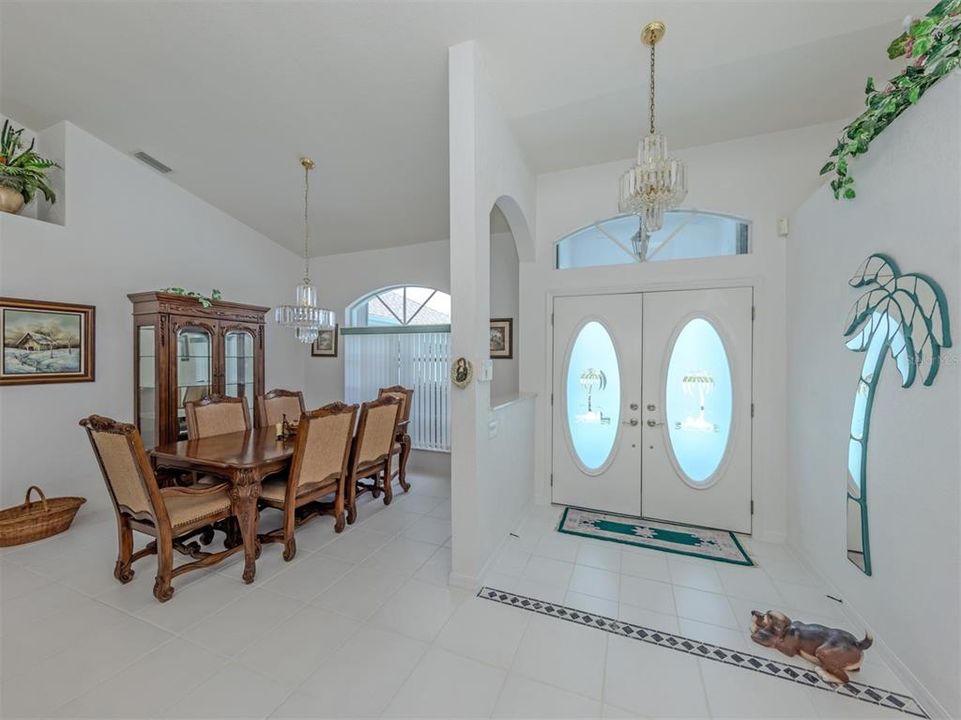 На продажу: $399,500 (3 спален, 2 ванн, 2044 Квадратных фут)