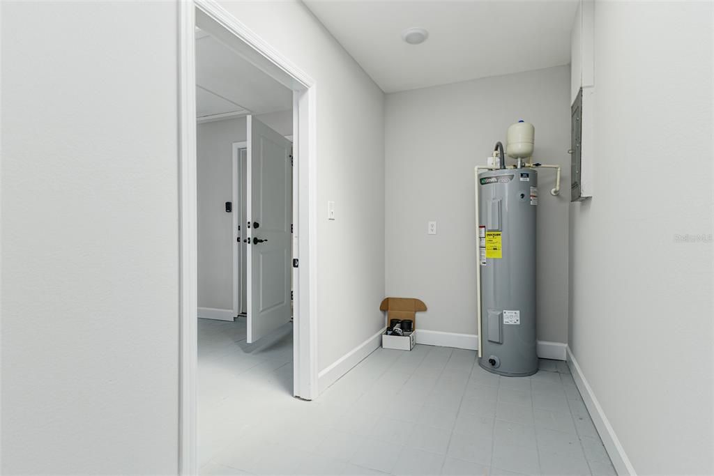 For Sale: $339,950 (3 beds, 2 baths, 1830 Square Feet)