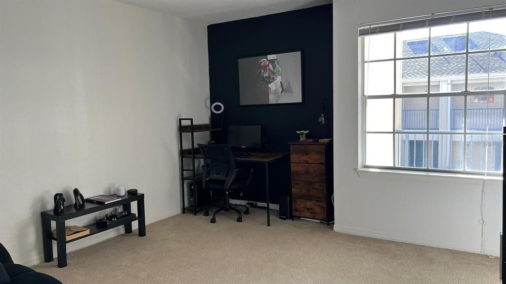 For Sale: $194,500 (2 beds, 2 baths, 1133 Square Feet)