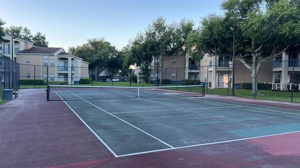 For Sale: $194,500 (2 beds, 2 baths, 1133 Square Feet)