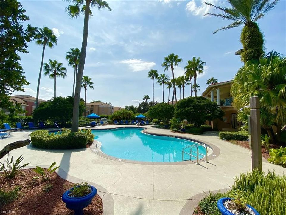 For Sale: $194,500 (2 beds, 2 baths, 1133 Square Feet)