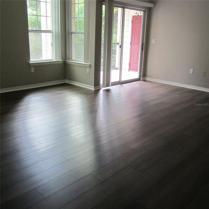 For Sale: $215,990 (3 beds, 2 baths, 1292 Square Feet)