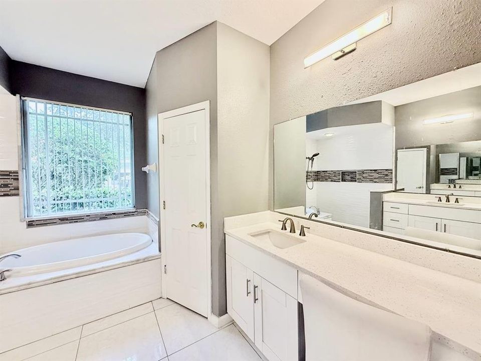 В аренду: $3,500 (4 спален, 3 ванн, 2378 Квадратных фут)