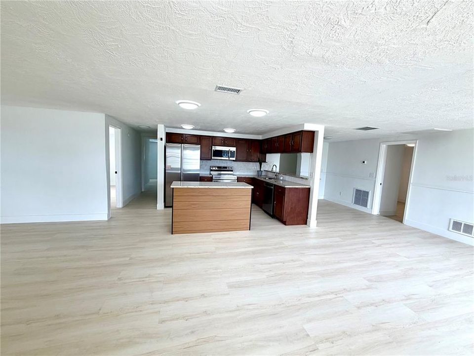 В аренду: $3,200 (4 спален, 4 ванн, 2226 Квадратных фут)
