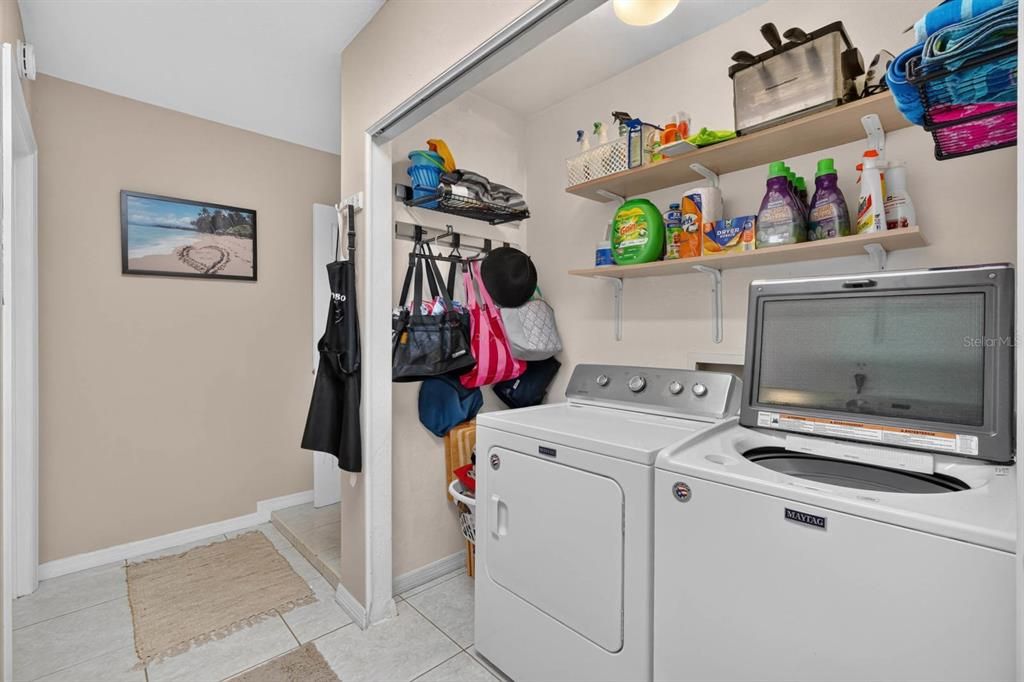 For Sale: $374,900 (2 beds, 2 baths, 2157 Square Feet)