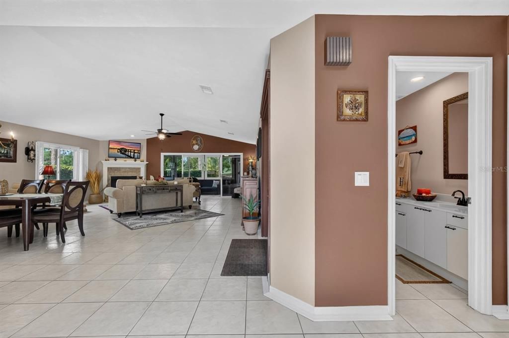 For Sale: $374,900 (2 beds, 2 baths, 2157 Square Feet)