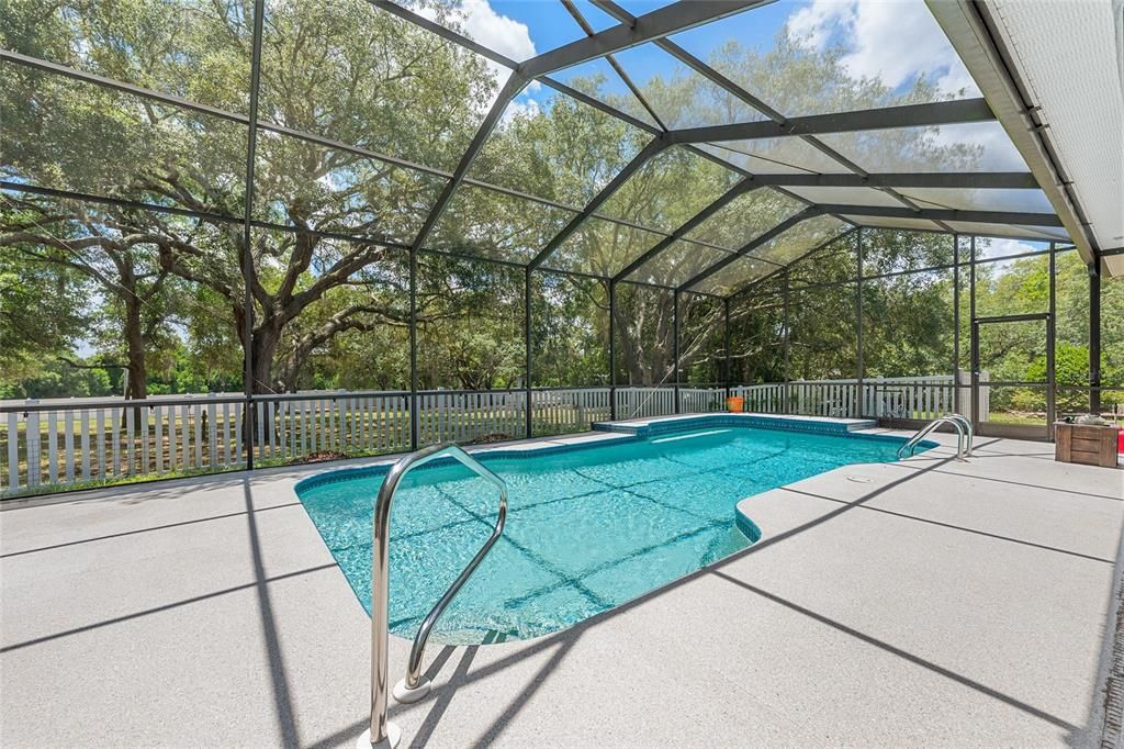 For Sale: $429,900 (3 beds, 2 baths, 2031 Square Feet)
