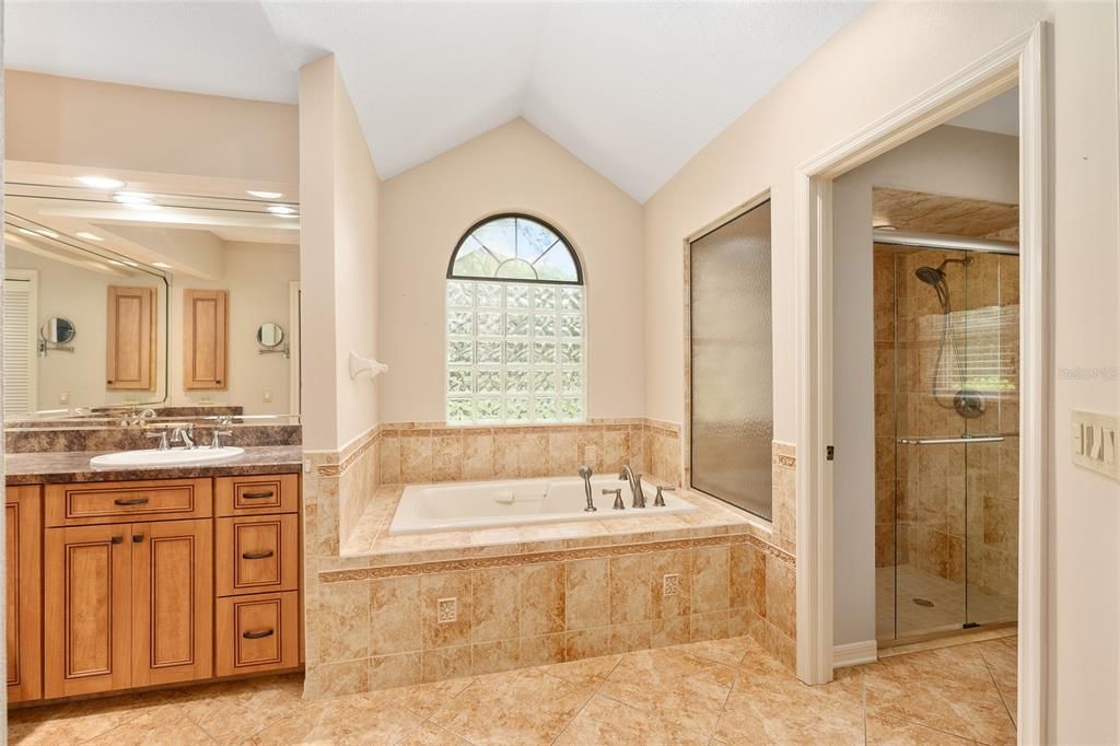 For Sale: $429,900 (3 beds, 2 baths, 2031 Square Feet)