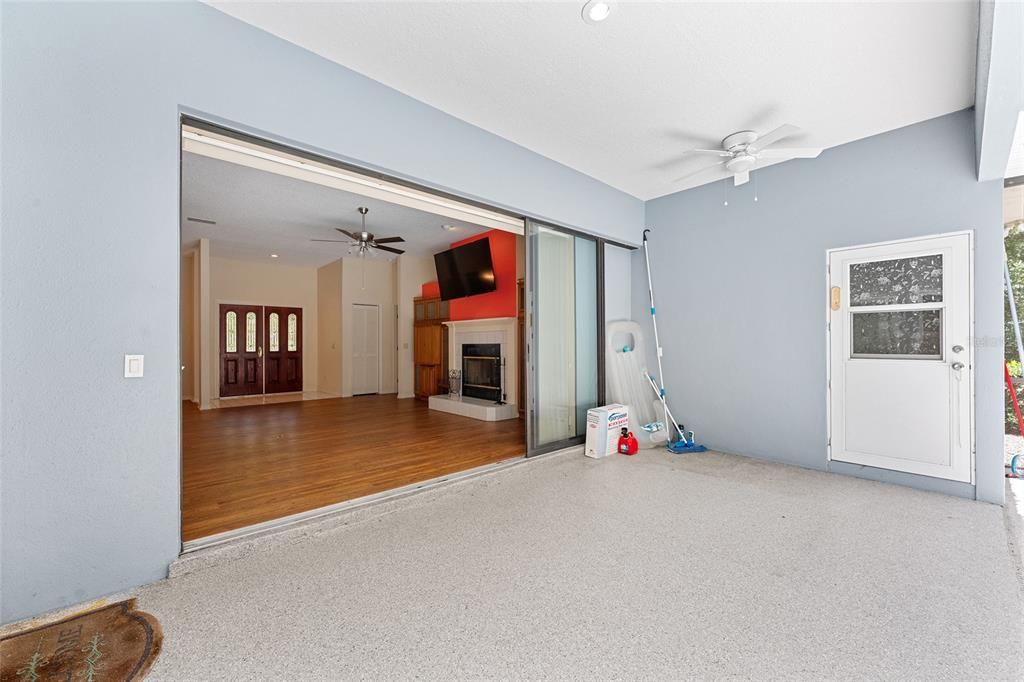 For Sale: $429,900 (3 beds, 2 baths, 2031 Square Feet)