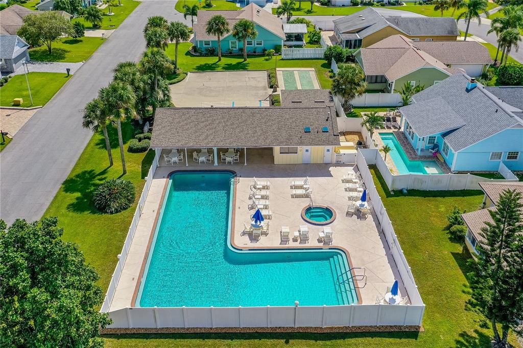 Active With Contract: $329,000 (3 beds, 2 baths, 1530 Square Feet)