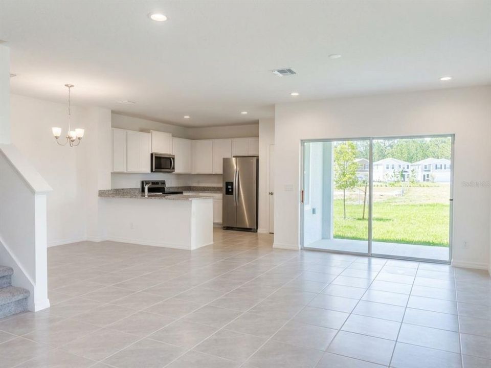 For Rent: $2,100 (4 beds, 3 baths, 1898 Square Feet)