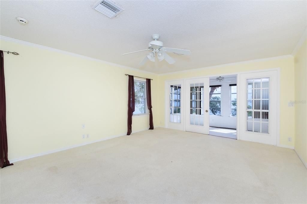 For Sale: $2,500,000 (6 beds, 5 baths, 6991 Square Feet)