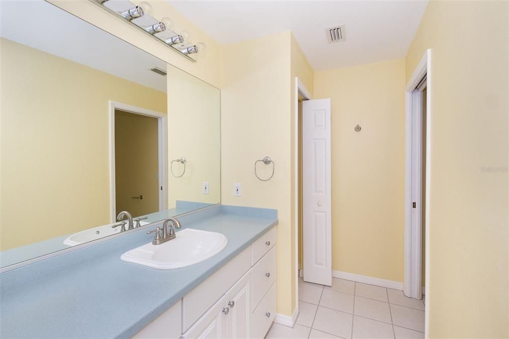 For Sale: $2,500,000 (6 beds, 5 baths, 6991 Square Feet)
