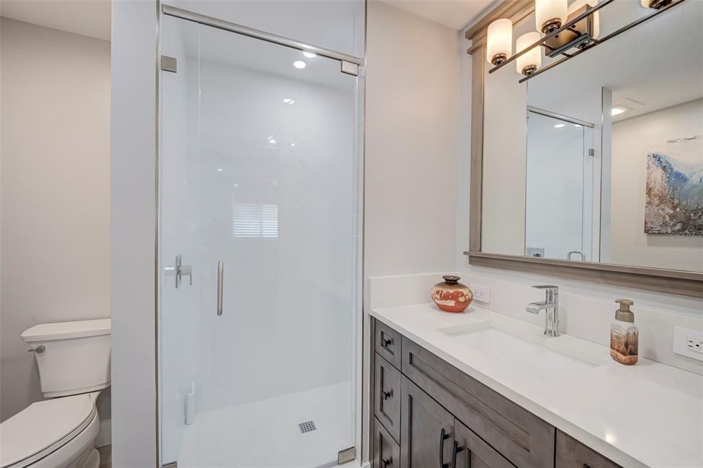 En Venta: $785,000 (4 camas, 3 baños, 1959 Pies cuadrados)