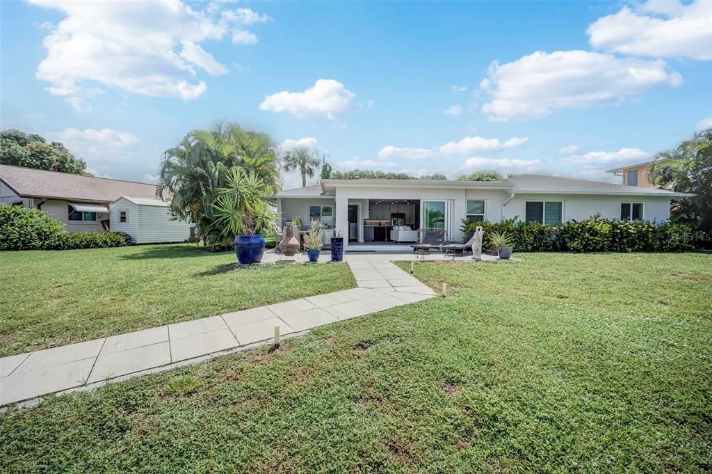 En Venta: $785,000 (4 camas, 3 baños, 1959 Pies cuadrados)