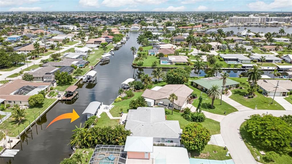 En Venta: $785,000 (4 camas, 3 baños, 1959 Pies cuadrados)