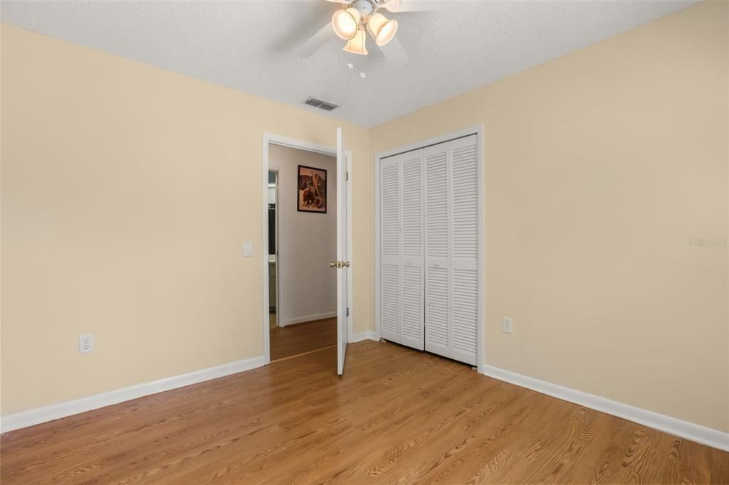 En Venta: $241,900 (3 camas, 2 baños, 1569 Pies cuadrados)