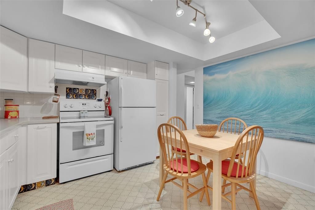 For Sale: $447,000 (3 beds, 2 baths, 1706 Square Feet)