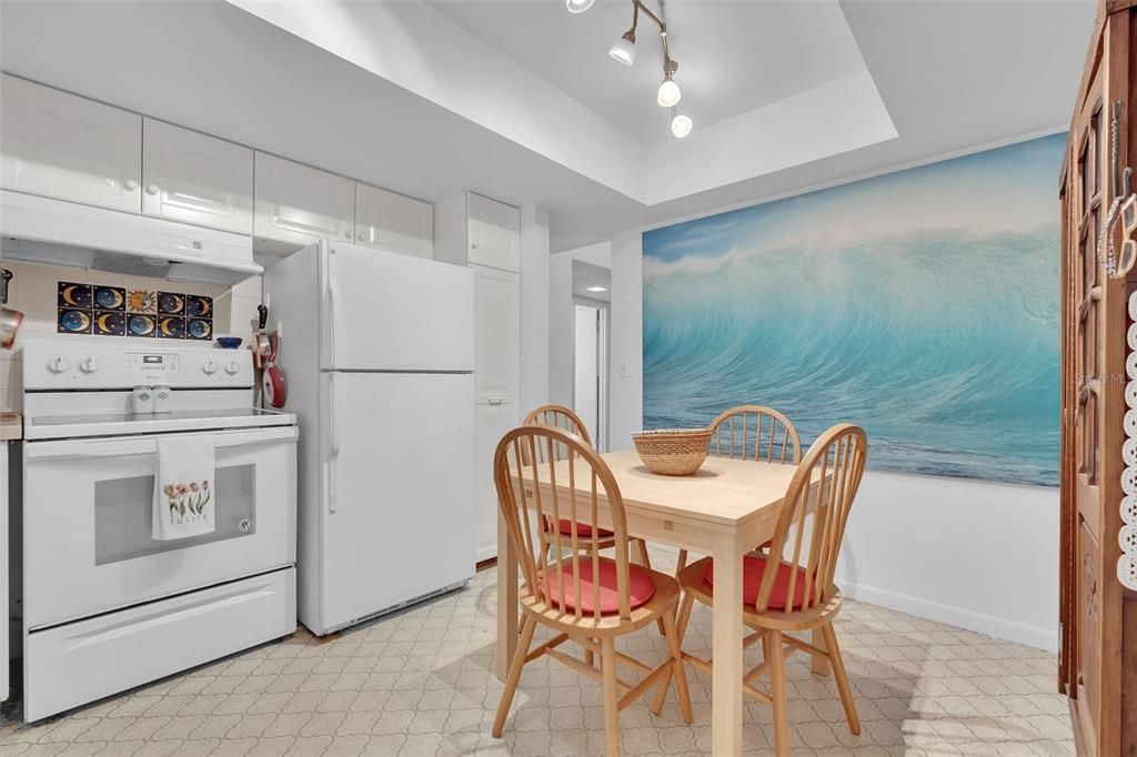 For Sale: $447,000 (3 beds, 2 baths, 1706 Square Feet)