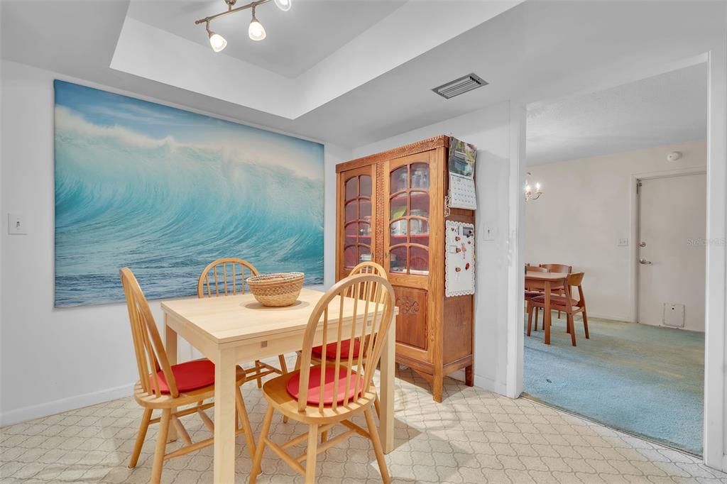 For Sale: $447,000 (3 beds, 2 baths, 1706 Square Feet)
