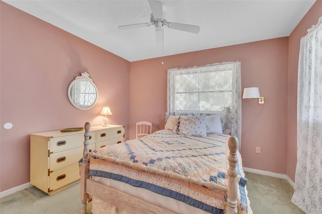 For Sale: $447,000 (3 beds, 2 baths, 1706 Square Feet)