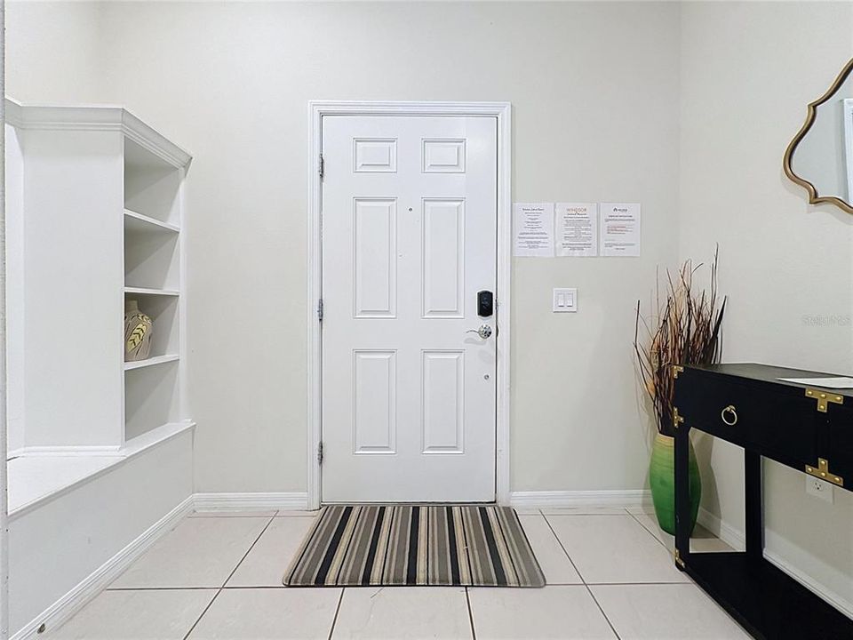 For Sale: $425,000 (5 beds, 4 baths, 2293 Square Feet)