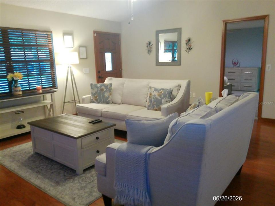 En Renta: $2,250 (3 camas, 2 baños, 1602 Pies cuadrados)