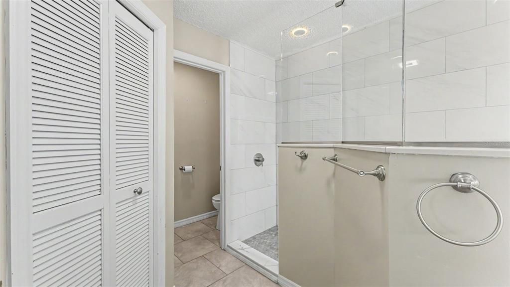 На продажу: $465,000 (4 спален, 2 ванн, 1747 Квадратных фут)