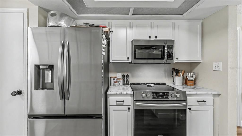 На продажу: $465,000 (4 спален, 2 ванн, 1747 Квадратных фут)